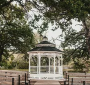 Towering Oaks Event & Retreat Center hotel detail image 3