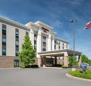Hampton Inn Fairmont hotel detail image 3