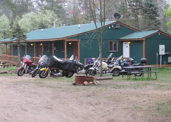 Best Bear Lodge & Campground hotel thumbnail 8