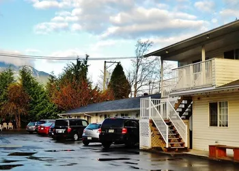 Park Motel hotel thumbnail 3