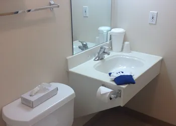 Windbreak Hotel hotel thumbnail 7