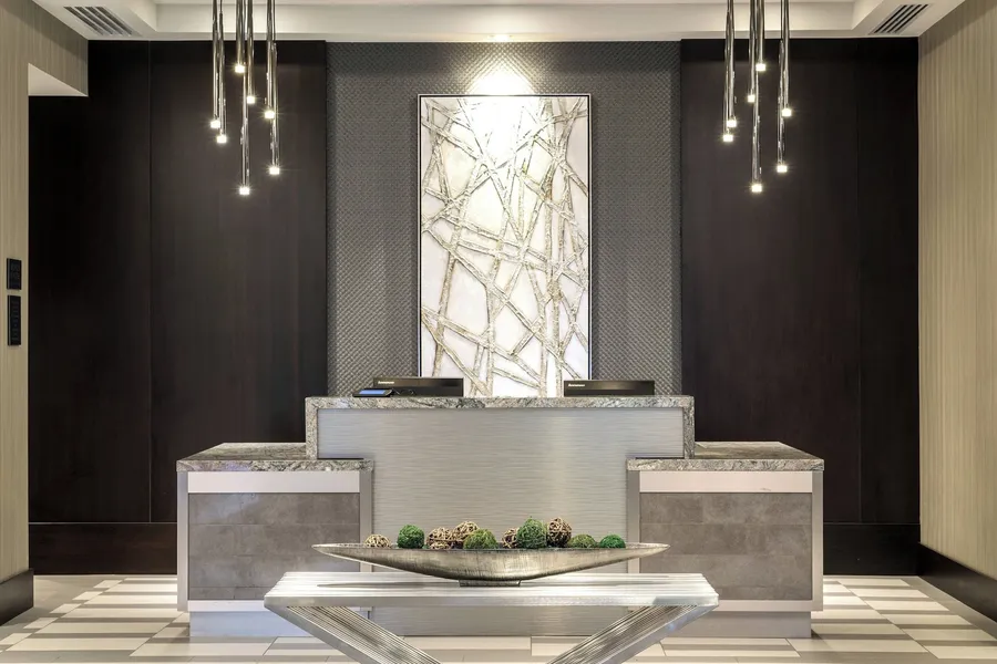 Courtyard by Marriott Edgewater NYC Area hotel detail image 6