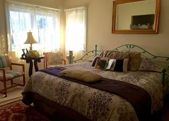 Cayuga Lake Inn Ithaca Hotel Alt hotel thumbnail 7