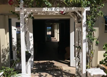 Courtyard Villa Hotel hotel thumbnail 2