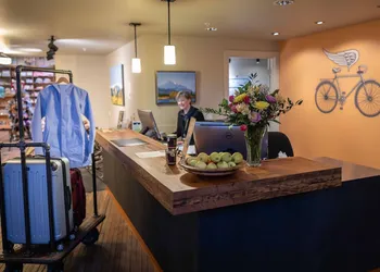 Inn At Lynden hotel thumbnail 6