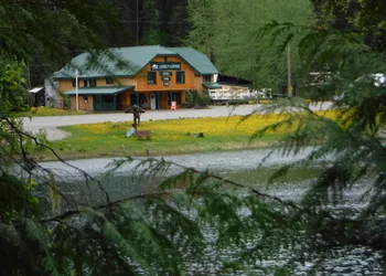 Likely Lodge hotel thumbnail 2