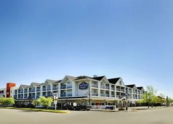 Lakeview Gimli Resort & Conference hotel thumbnail 2