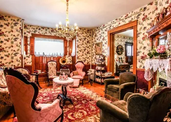 Hollerstown Hill Bed and Breakfast hotel thumbnail 5