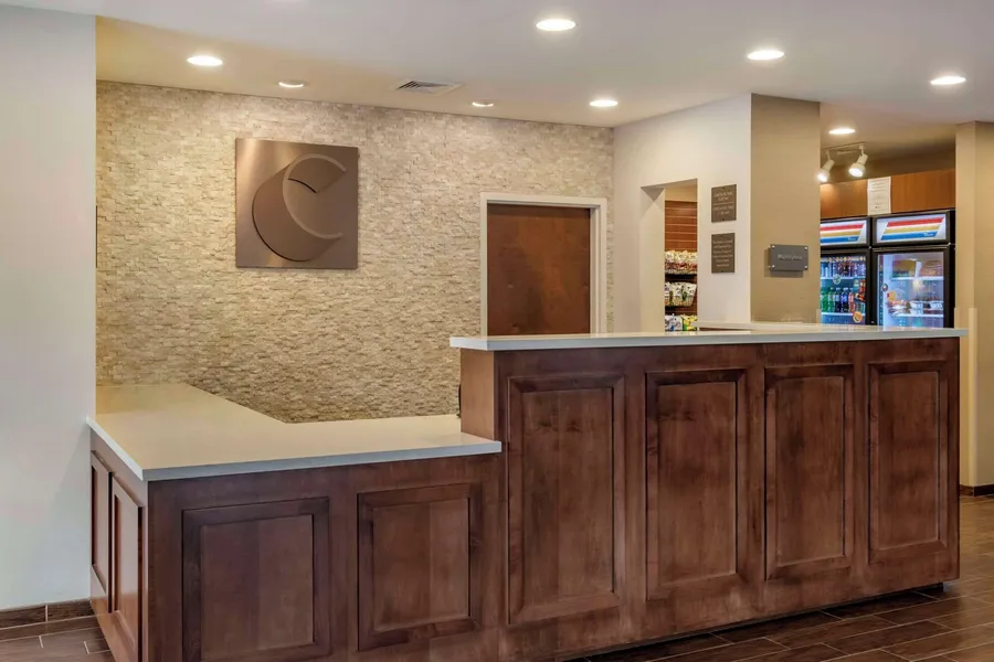Comfort Suites Manheim - Lancaster hotel detail image 2