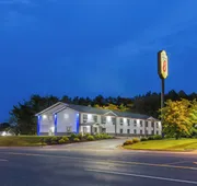 Super 8 by Wyndham Farmville hotel detail image 4