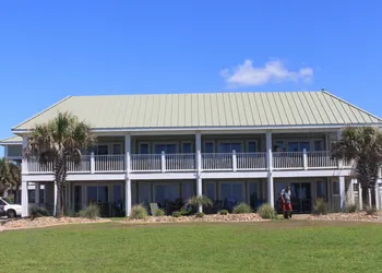 Islander Hotel & Resort hotel thumbnail 4