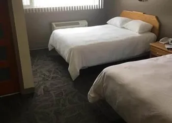 Howey Bay Motel & Restaurant hotel thumbnail 7