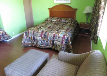Park Motel hotel thumbnail 8