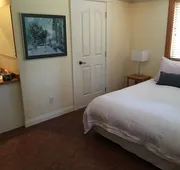 All Seasons Bed & Breakfast hotel detail image 7