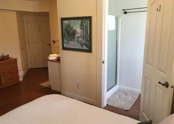 All Seasons Bed & Breakfast hotel thumbnail 8