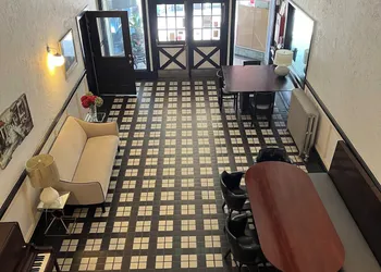 Nash Hotel hotel thumbnail 3