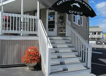 Green Dolphin Motel hotel thumbnail 2