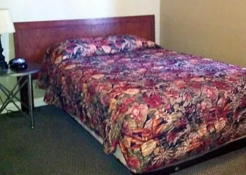 Superlodge Motel hotel thumbnail 4