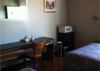 Superlodge Motel hotel thumbnail 5