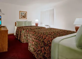 Shamrock Motel hotel thumbnail 6