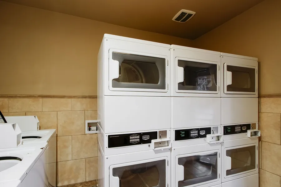 OYO Pinewood Inn & Suites Silsbee hotel detail image 6