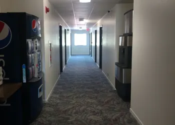 Dakota HorizINN hotel thumbnail 6