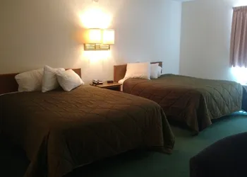 Dakota HorizINN hotel thumbnail 7