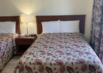Century motel hotel thumbnail 5