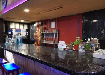Manitou Motor Inn hotel thumbnail 3