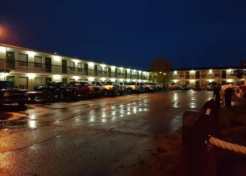 Alaskan Motel hotel thumbnail 3