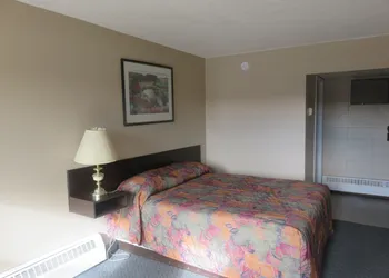 Alaskan Motel hotel thumbnail 4