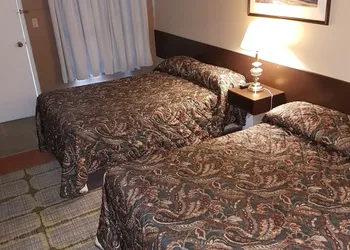 Alaskan Motel hotel thumbnail 5