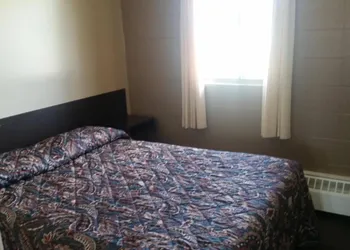 Alaskan Motel hotel thumbnail 7