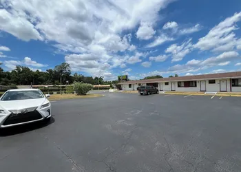 Budget Inn hotel thumbnail 5