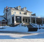 The Burleigh Falls Inn & Suites hotel detail image 4