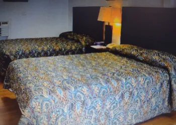 Budget Inn & Suites hotel thumbnail 5