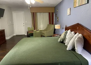 Delux Inn Clearwater hotel thumbnail 3