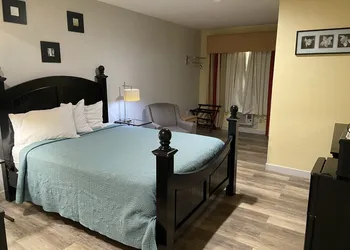 Delux Inn Clearwater hotel thumbnail 6