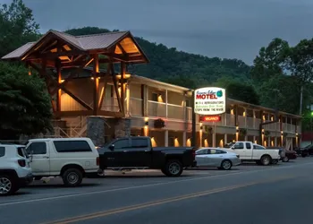 Rivers Edge Motel hotel thumbnail 3