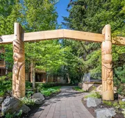 Hilton Grand Vacations Club Whistler hotel detail image 4