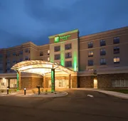 Holiday Inn Hotels and Suites Mount Pleasant by IHG hotel detail image 7