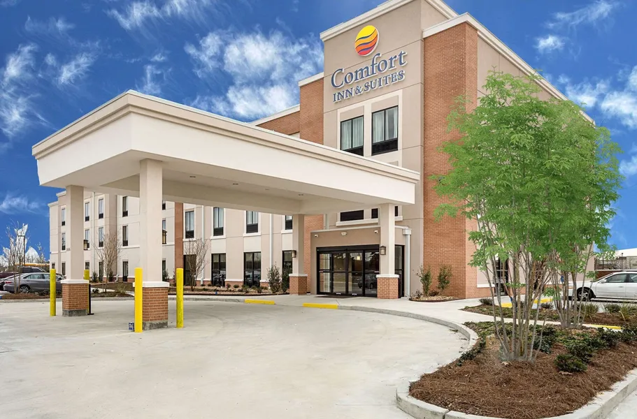 Comfort Inn & Suites Zachary hotel detail image 2