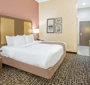 La Quinta Inn & Suites by Wyndham Weatherford OK hotel detail image 7