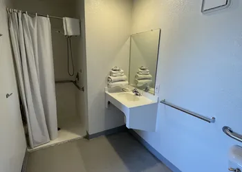 Budget Inn Yakima hotel thumbnail 6