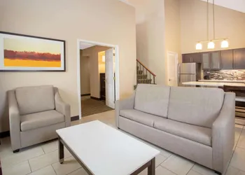 Hawthorn Suites by Wyndham hotel thumbnail 2