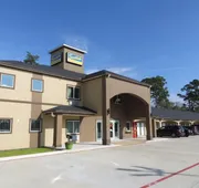 Scottish Inn & Suites hotel detail image 4