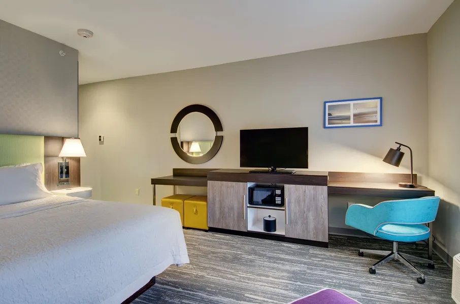 Hampton Inn & Suites Boston/Stoughton hotel detail image 6