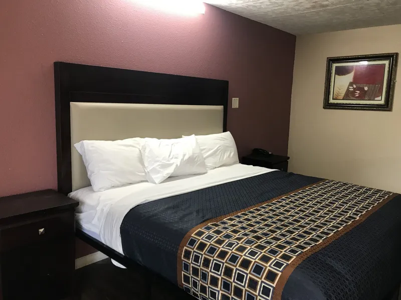 Express Inn hotel detail image 6