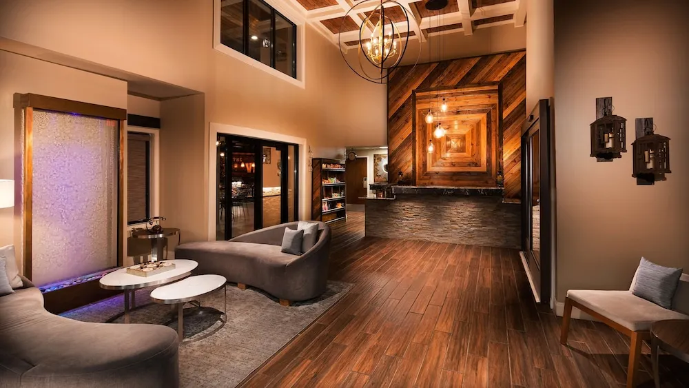 Aiden by Best Western Warm Springs Hotel and Event Center hotel detail image 2
