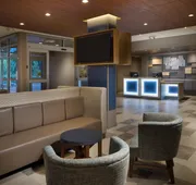 Holiday Inn Express & Suites Portland Airport - Cascade Stn by IHG hotel detail image 4